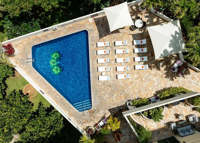 Luana Waikiki Hotel & Suites